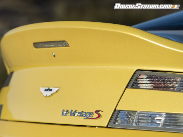 Aston Martin V12 Vantage S 2014 Picture #153 Aston Martin V12 Vantage S 2014 Picture #153